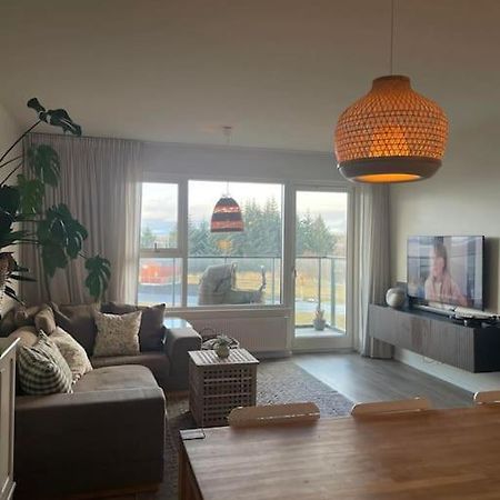Nadia'S Hygge Apartment Селфосс Экстерьер фото